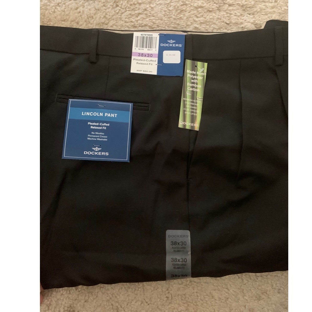 Men’s black DOCKERS cuffed dress pants sz 38x30